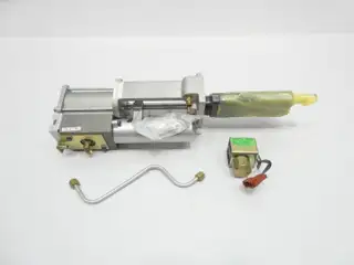 NORDSON 164694A HOT MELT PUMP 1000PSI 208-240V-AC