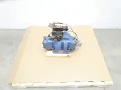 MOOG D685Z4703B P15HXTU6KEY2-N HYDRAULIC PROPORTIONAL VALVE 350BAR 24V-DC