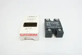 CRYDOM D1210-B SOLID STATE RELAY 10A AMP 120V-AC 3-32V-DC