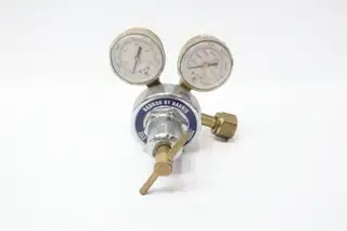 RADNOR 25-100 OXYGEN GAS REGULATOR