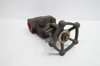 ANVIL 821 THREADED MANUAL STEEL GATE VALVE 1-1/4IN 800