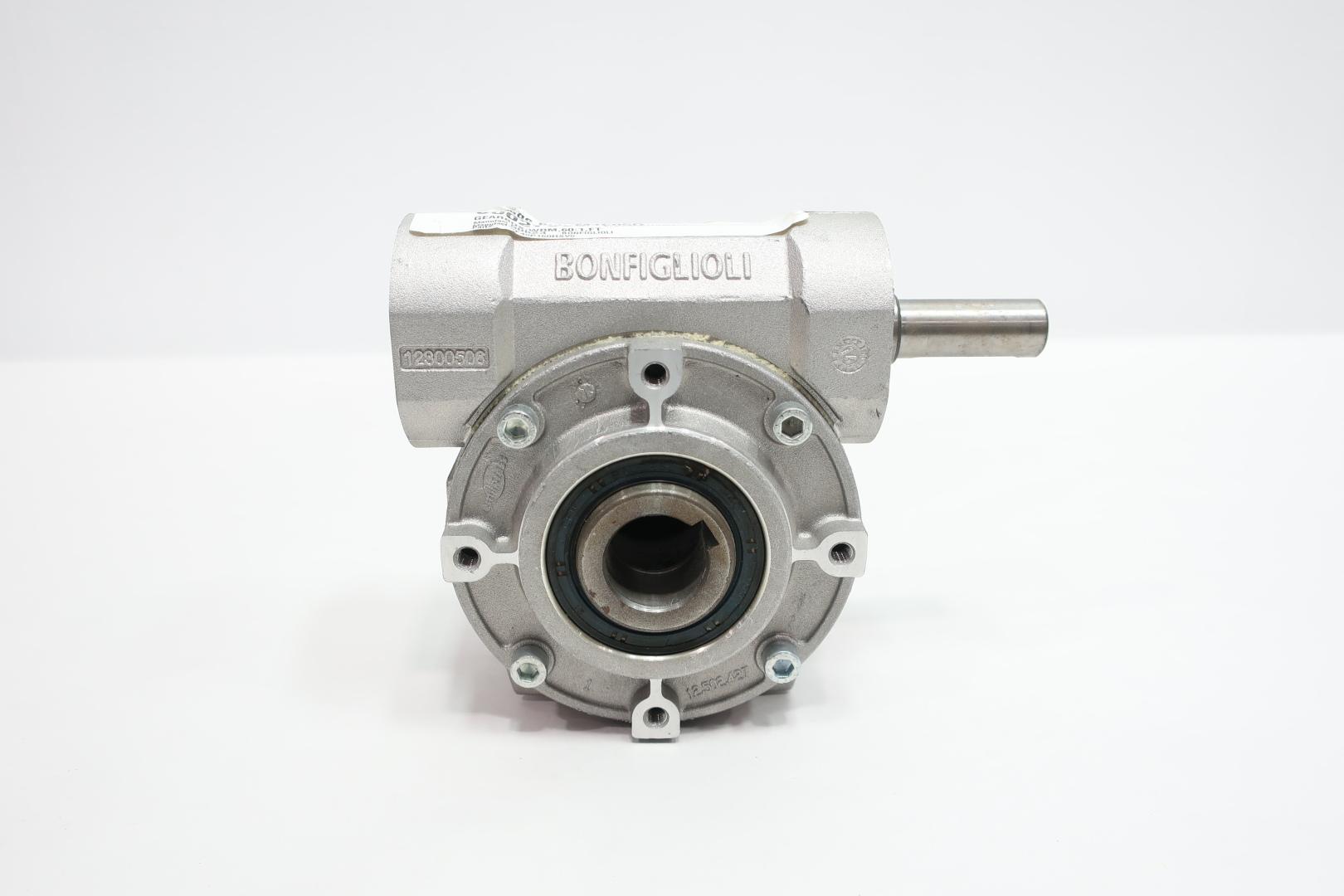 triples VV ヘリン ポラロイド 0196f35c-5428-7064-885d-