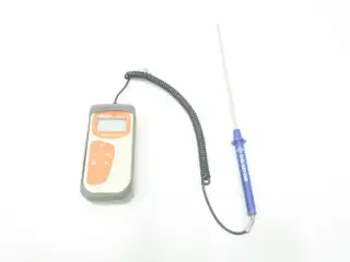 OAKTON ACORN TEMP 6 RTD THERMOMETER