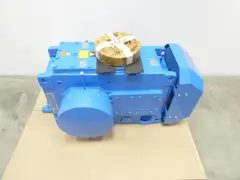 FLENDER B3-DH-7-C 4535928-0030-001 GEAR REDUCER 74.57KW 28.12:1