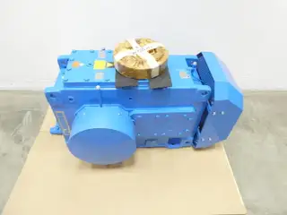 FLENDER B3-DH-7-C 4535928-0030-001 GEAR REDUCER 74.57KW 28.12:1