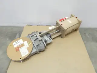UNITED CONVEYOR UCC 150W PNEUMATIC ALUMINUM LUGGED KNIFE GATE VALVE 10IN 150