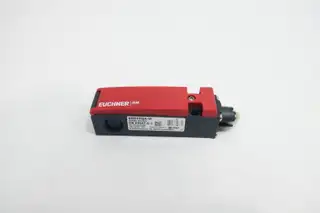 EUCHNER NM03RBA-M SAFETY SWITCH 3-CABLE ENTRY 4A 230V-AC 24V-DC