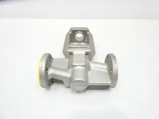 SAMSON 3241 C-2117109 STAINLESS FLANGED GLOBE VALVE 1/2IN
