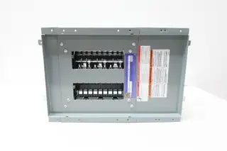 SQUARE D NQ418L1 POWER DISTRIBUTION PANELBOARD 100A AMP 240V-AC 3PH