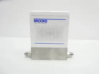 BROOKS INSTRUMENT QMBM4L1A3A1A1A1MB1C1A1CA CORIOLIS MASS FLOW METER 13-27V-DC