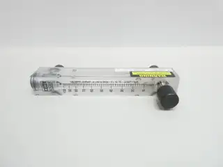 KING INSTRUMENT 75302125C04 VARIABLE AREA FLOW METER 1/2IN NPT 10-100GPH