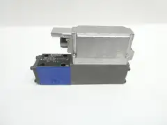 BOSCH R978715940 SERVO VALVE 315BAR