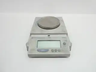 DENVER INSTRUMENT TR-602 SCALE 610G 15V-DC