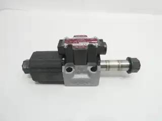 TOYOOKI HD1-2WD-BCA-03B-WYD2 SOLENOID DIRECTIONAL CONTROL VALVE 24V-DC