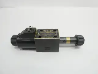 CTI CS-G02-C2-D2-N DIRECTIONAL CONTROL VALVE 24V-DC