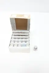 BOX OF 25 SWAGELOK SS-8-P STAINLESS PIPE PLUG 1/2IN NPT