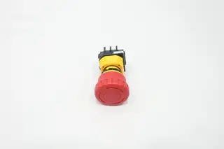 IDEC XW1E-BV402MR EMERGENCY STOP BUTTON 250V-AC 30V-DC