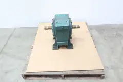 RELIANCE ELECTRIC MASTER XL 210WM40B RIGHT ANGLE GEAR REDUCER 7.87HP 25:1