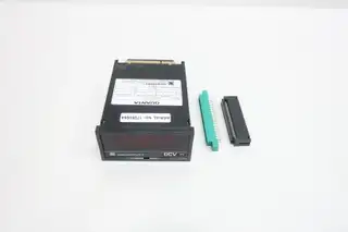 NEWPORT Q2004-AVR3 DIGITAL PANEL METER 120V 7W