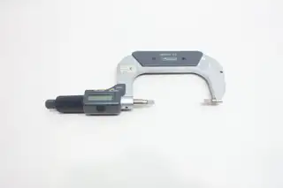 FOWLER IP54 OUTSIDE MICROMETER 0.00005IN 2-3IN