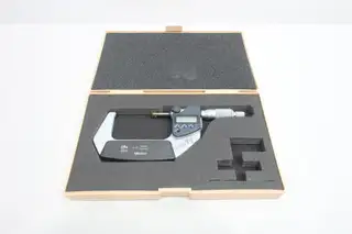 MITUTOYO 395-373 OUTSIDE MICROMETER 0.00005IN 2-3IN