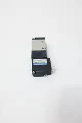 KOGANEI H181E1-39-58W PNEUMATIC SOLENOID VALVE 24V-DC 1/8IN NPT 20-100PSI