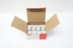 BOX OF 4 ABB 2CSM204822R1801 FUSE DISCONNECTORS 30A 600V-AC 1P