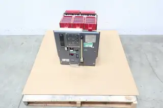 WESTINGHOUSE DS-416 LOW VOLTAGE POWER CIRCUIT BREAKER 600V-AC 1600A 800A