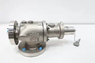 ANDERSON GREENWOOD N82712 STAINLESS FLANGED RELIEF VALVE 2IN X 3IN 180GPM 75PSI