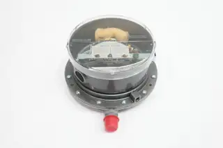 MERCOID PG-153-P1 PRESSURE SWITCH 0-30IN-H2O 120V-AC 240V-AC