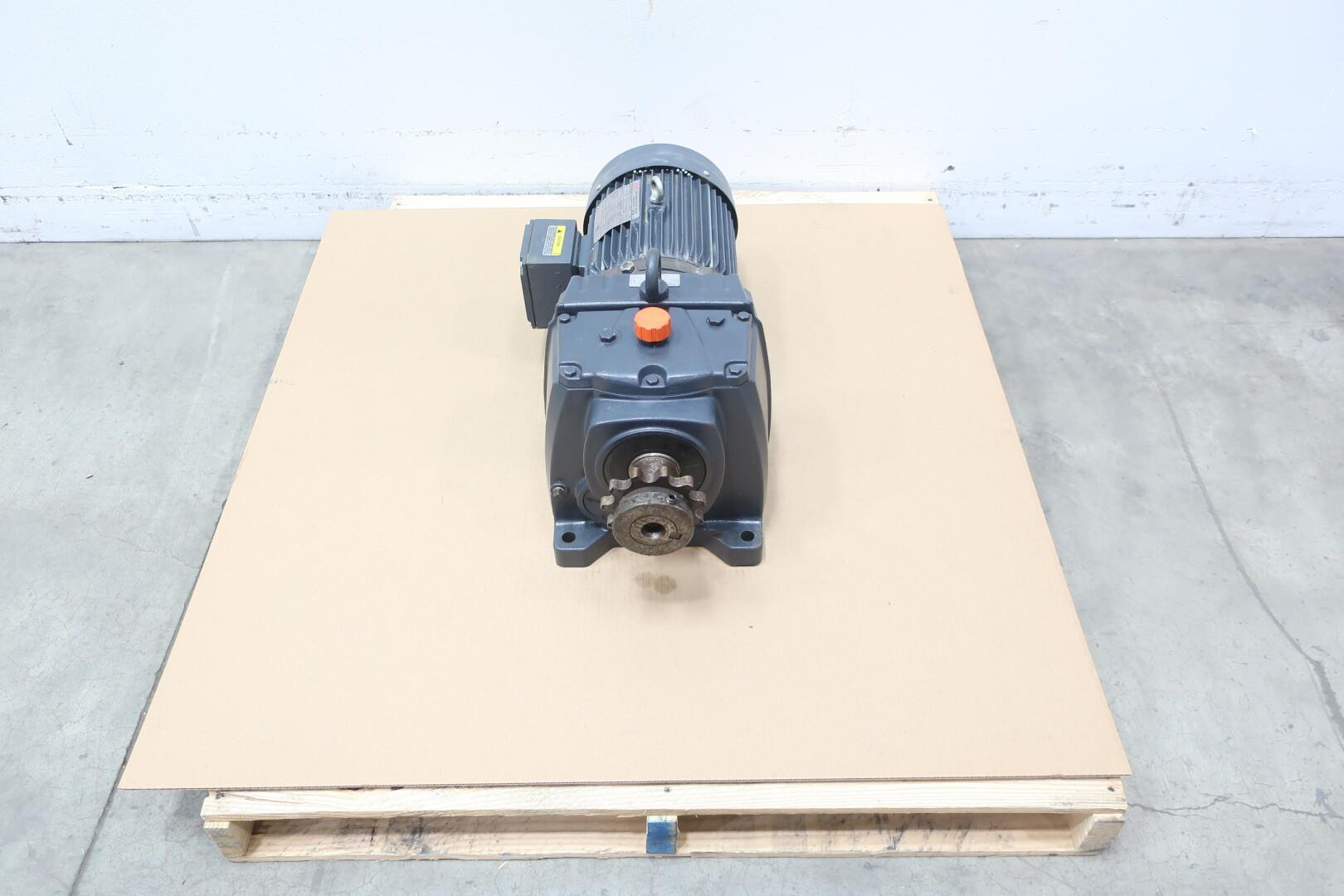 TOSHIBA BY754FLT2USH EQP III ULTRAMITE GEAR MOTOR 7.5HP 213TC