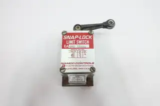 NAMCO EA08012100 SNAP-LOCK LIMIT SWITCH 125/250/480/600V-AC