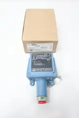 UNITED ELECTRIC H117-490 PRESSURE SWITCH 1/2IN 250V-AC 5-30PSI