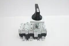 SIEMENS 3KA5530-1AE01 NON-FUSIBLE DISCONNECT SWITCH 250A AMP 600V-AC 3P