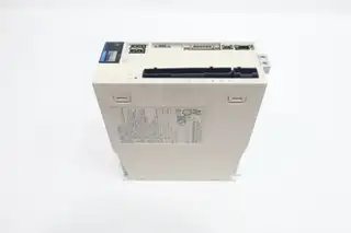 YASKAWA SGD7S-5R5A10A002 SERVO DRIVE 240V-AC 750W 1PH 200-240V-AC