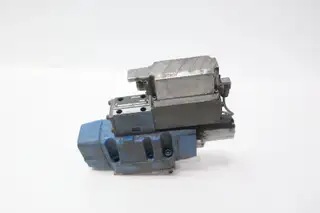 BOSCH REXROTH 0811404601 0811404251 4WRLE16V200M-3X/G24K0/A1M DIRECTIONAL VALVE