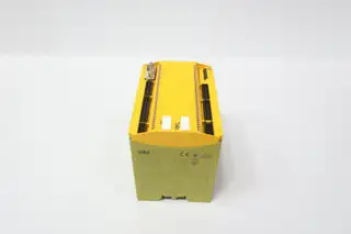 PILZ PNOZ M1P SAFETY RELAY MODULE BASE UNIT 240V-AC 24V-DC
