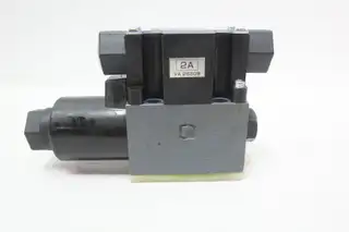 TOKYO KEIKI DG4V-3-2A-M-P7-H-7-56 HYDRAULIC DIRECTIONAL CONTROL VALVE 24V-DC
