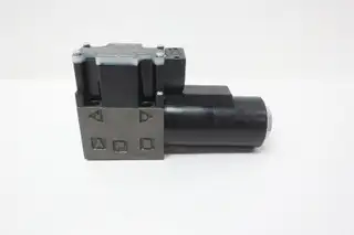 NACHI S-G01-B3X-GRZ-D2-5548A HYDRAULIC DIRECTIONAL CONTROL VALVE
