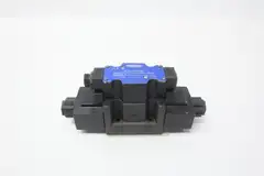 INTERNATIONAL DG05-2C-110V/60HZAC82WB DIRECTIONAL CONTROL VALVE 110V-AC