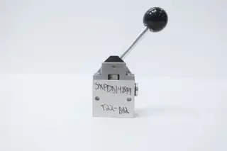 AVENTICS 0820400005 MANUALLY OPERATED DIRECTIONAL CONTROL VALVE