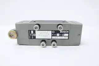 BOSCH 0-820-224-009 OPERATED DIRECTIONAL CONTROL VALVE 10BAR