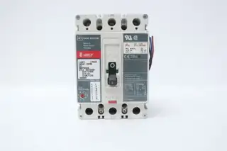 CUTLER HAMMER HMCP003A0C MOLDED CASE CIRCUIT BREAKER 3P 3A AMP