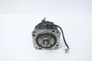 YASKAWA SGMRS-06A2B-YR21 SERVO MOTOR 200V-AC 2.63NM 2000RPM 550W