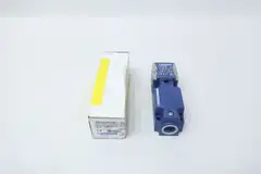 TELEMECANIQUE XS8C4A1MPP20 INDUCTIVE PROXIMITY SENSOR 240V-AC 24V-DC