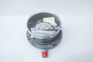 MERCOID PG-3-P1 PRESSURE SWITCH 120/240V-AC 1-30IN-H2O
