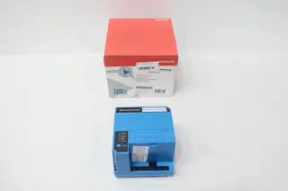 HONEYWELL RM7888 A 1027 BURNER CONTROLLER 120V-AC