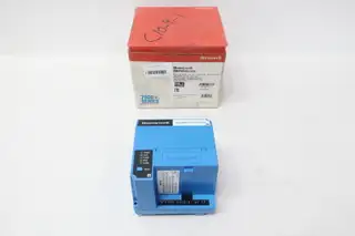 HONEYWELL RM7890B1030 BURNER CONTROLLER 120V-AC