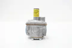 MAXITROL ES267 7350-02 GAS REGULATOR 3-6IN-H20 5PSI 3/8IN
