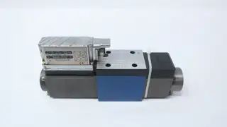 BOSCH 4WRPE 10 W50SJ-2X/G24K0/A1M HYDRAULIC DIRECTIONAL CONTROL VALVE